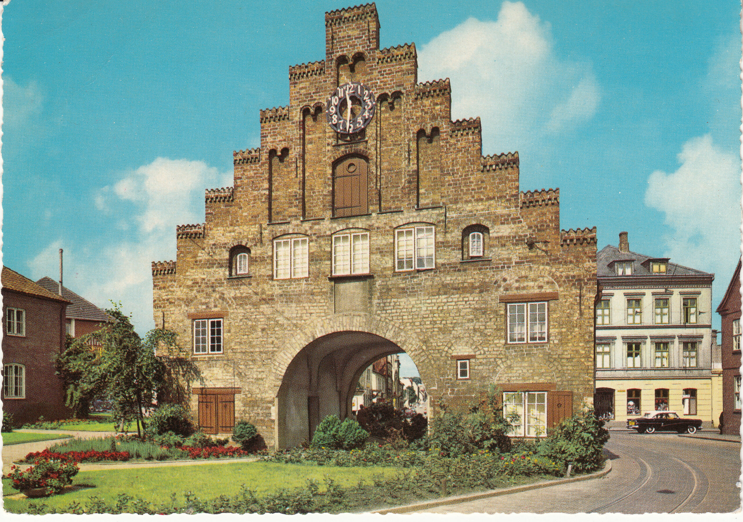 0.706- 2 Kruger Postcard Germany Flensburg