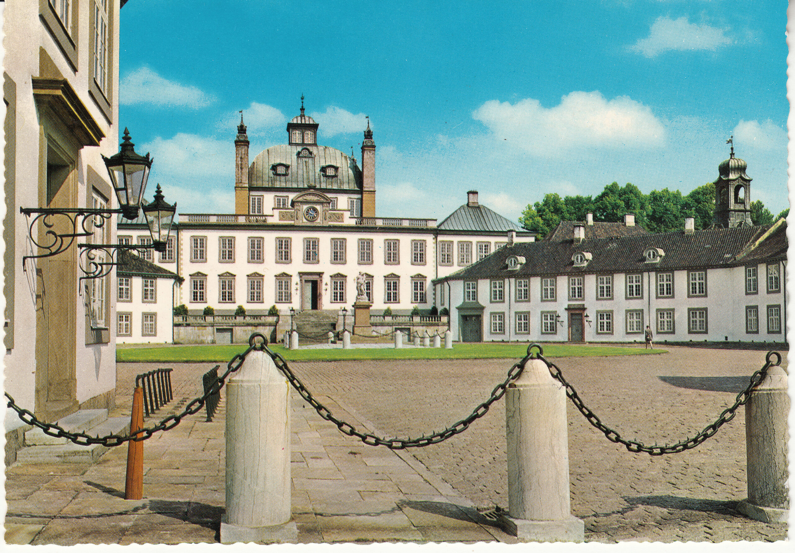 0.989- 46 Krüger Postcard Denmark Copenhagen Fredensborg