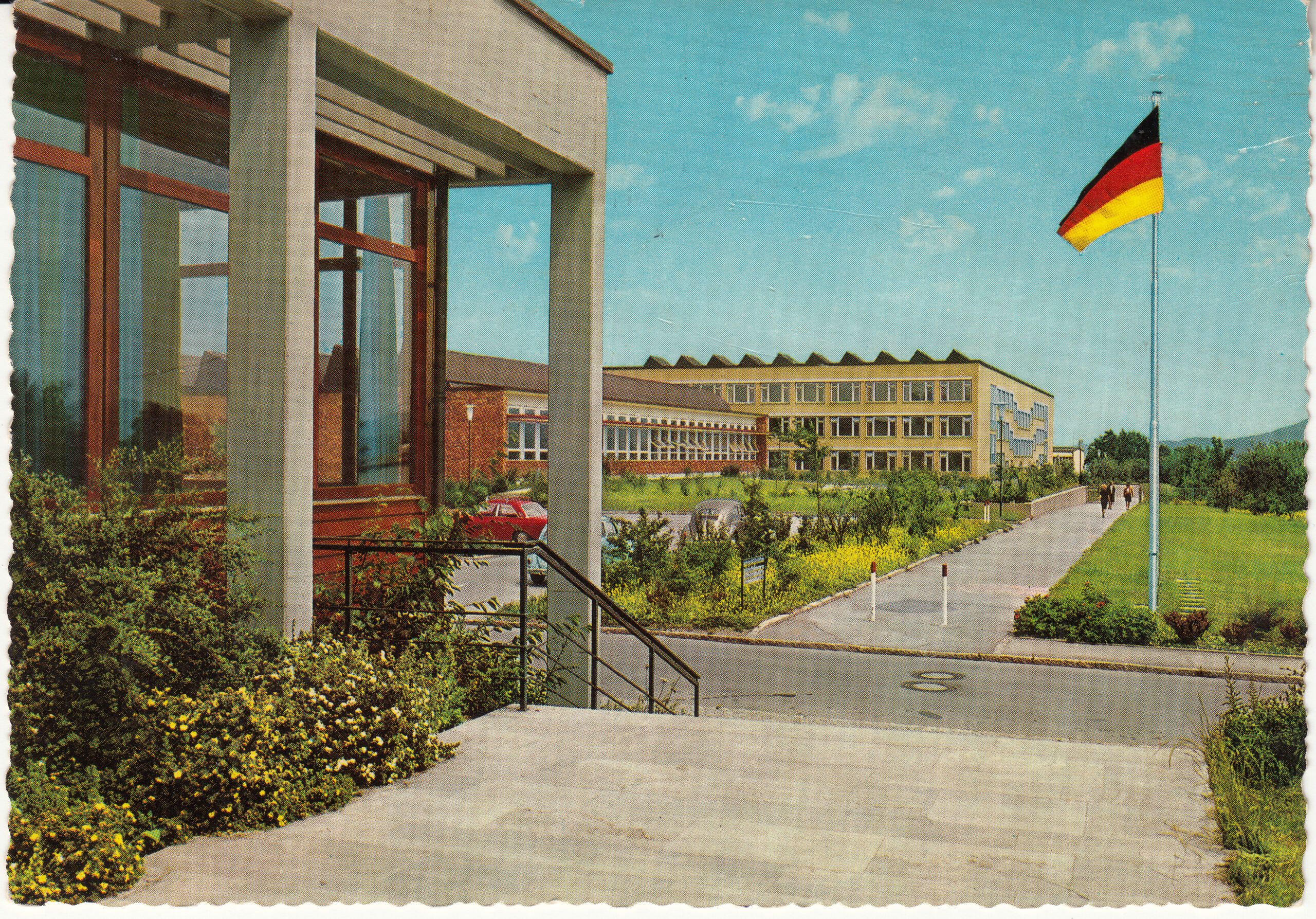 1.033- 19 Krüger Postcard Germany Coburg