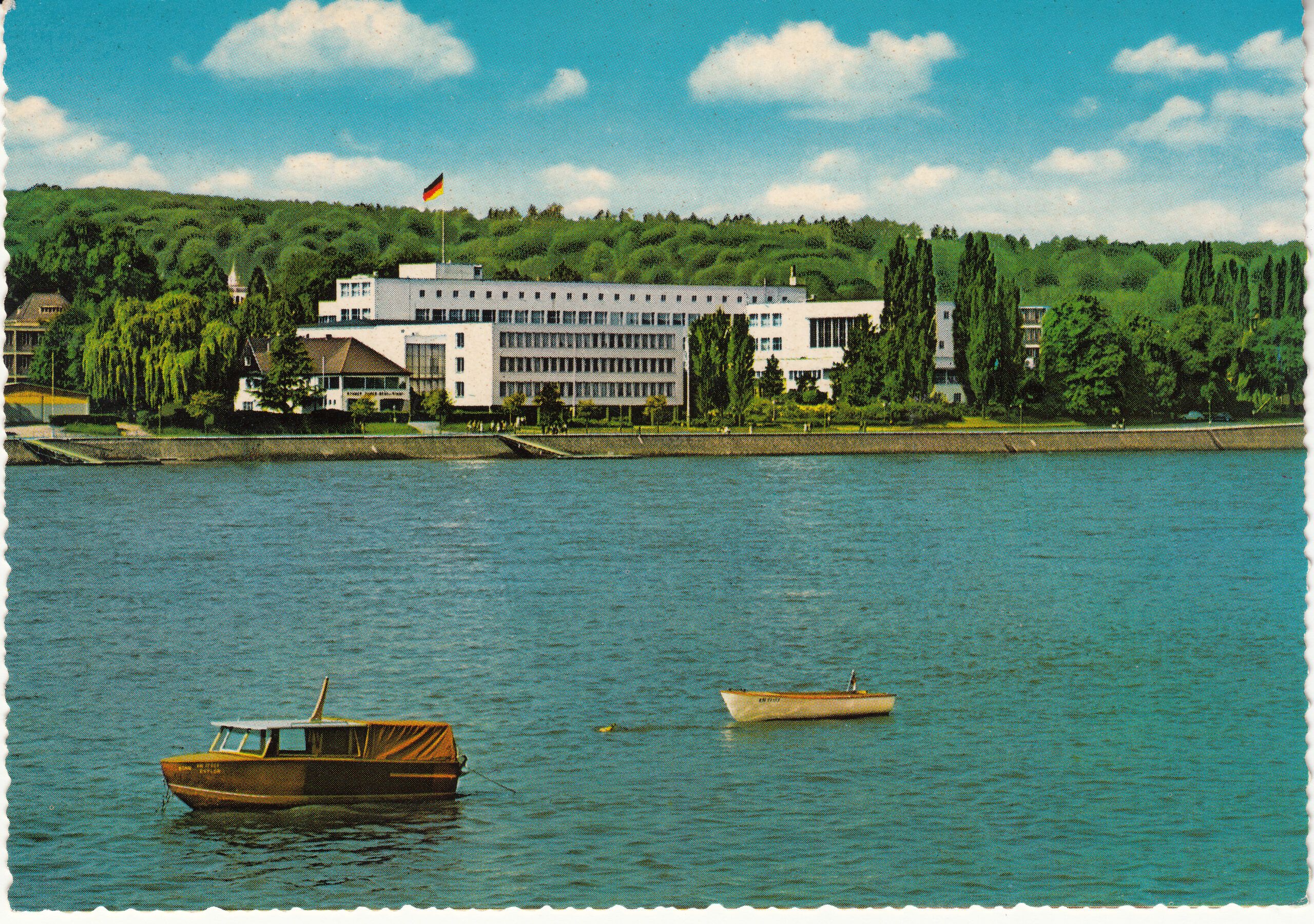 0.936- 42 Krüger Postcard Germany Rhein Bonn