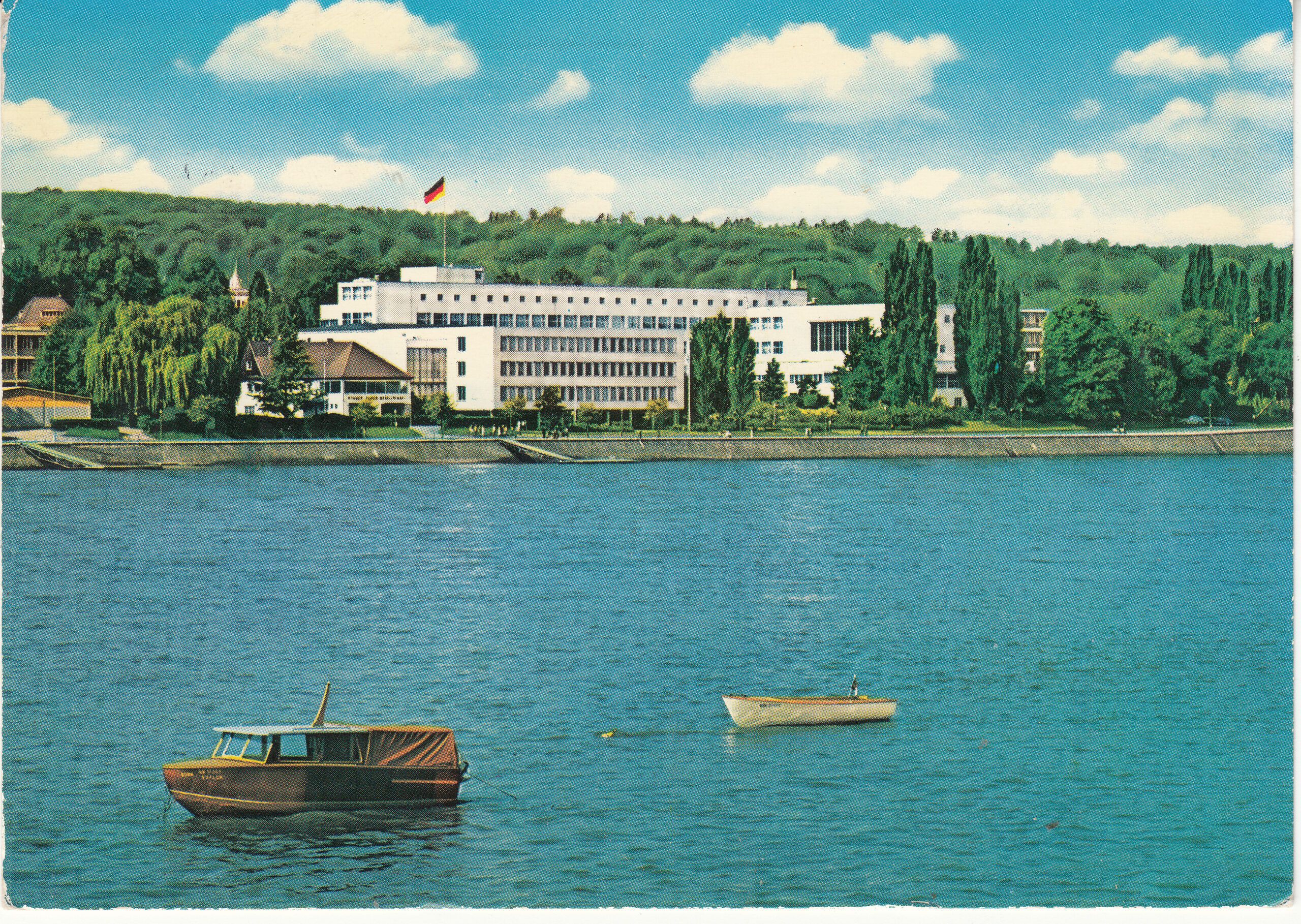 0.936- 42.31 Krüger Postcard Germany Rhein Bonn