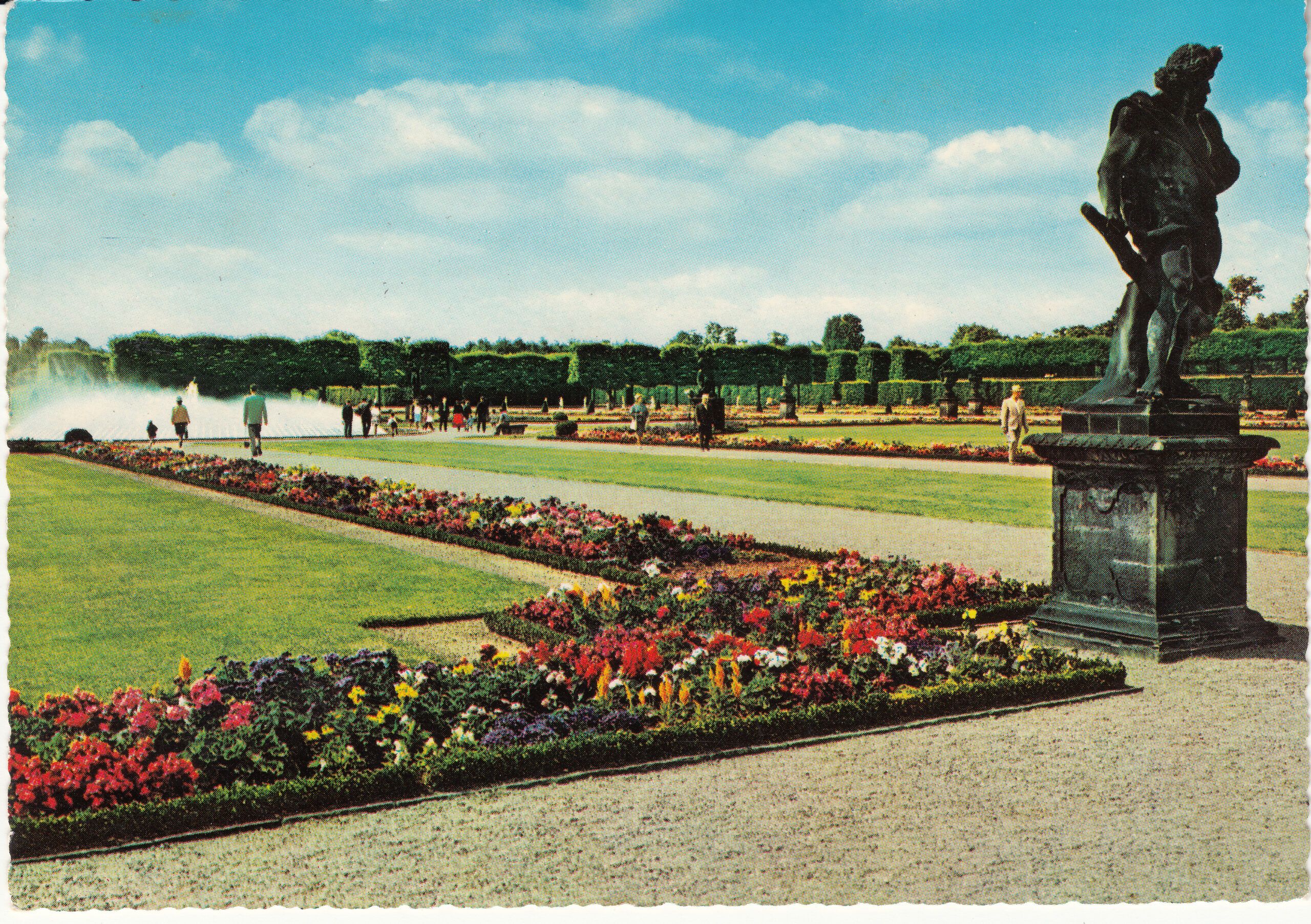 0.943G- 15 Krüger Postcard Germany Hannover