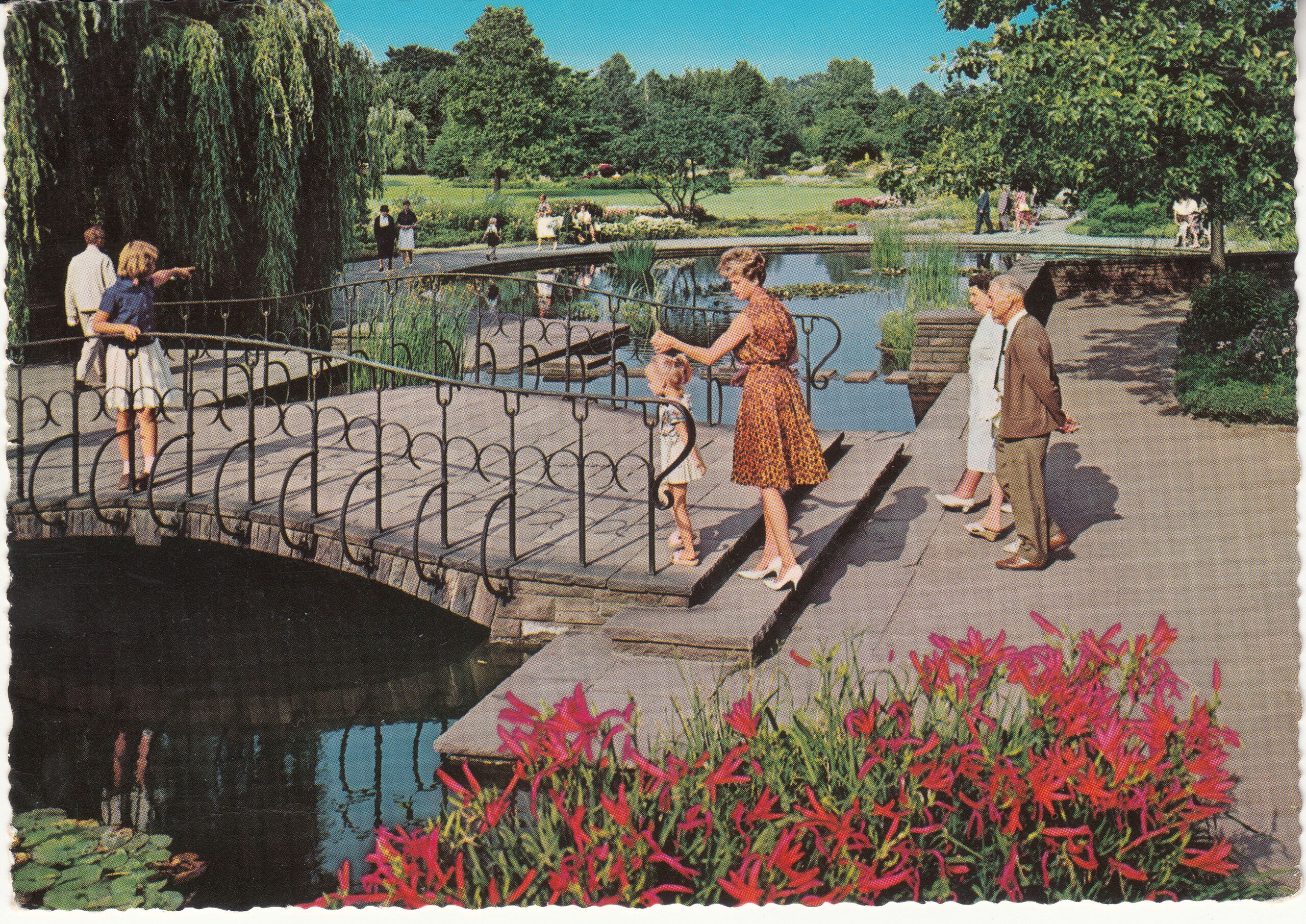0.943G- 16 Krüger Postcard Germany Hannover