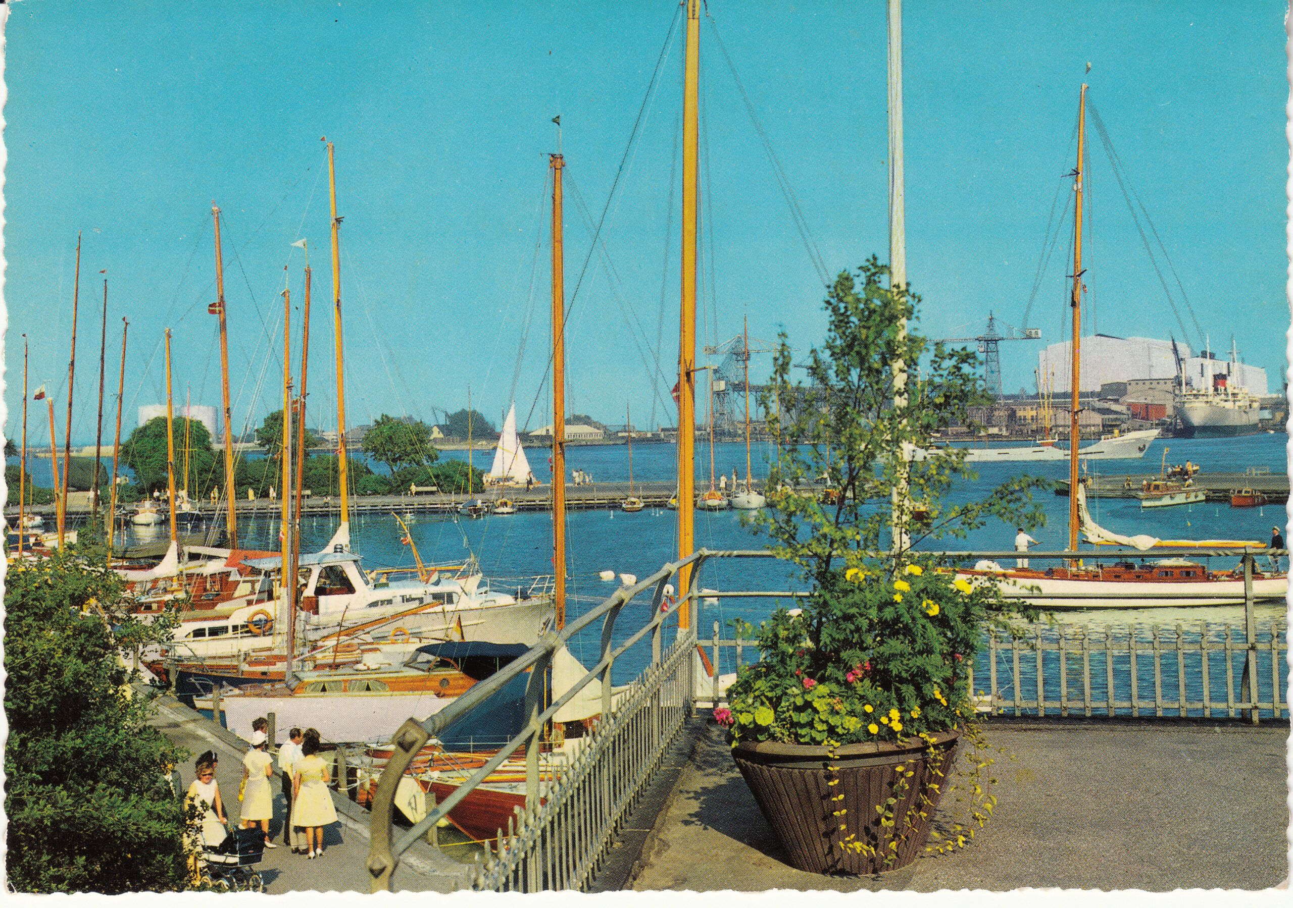 0.989- 29 Krüger Postcard Denmark Copenhagen