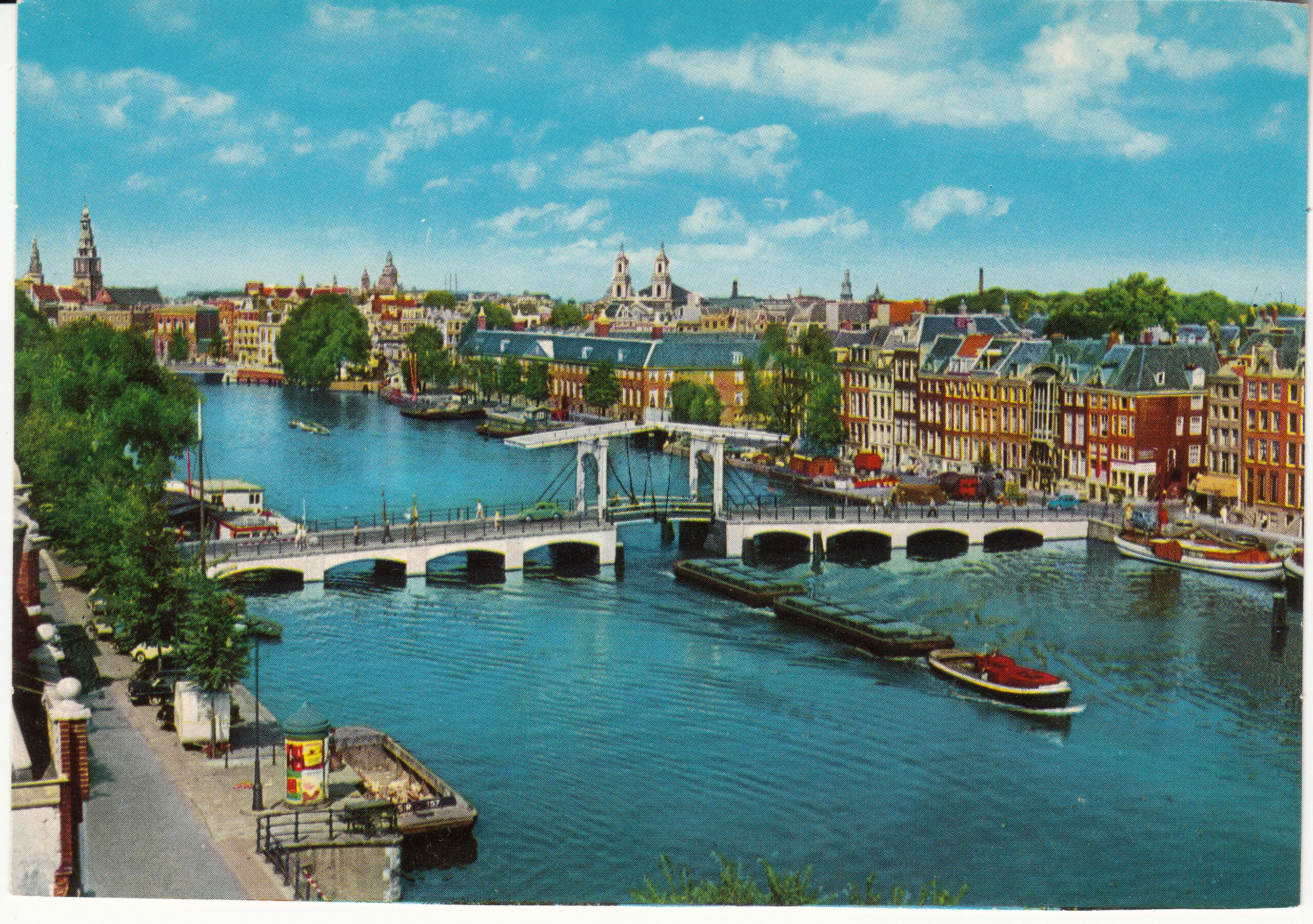 0.935-126 MUVA Postcard Netherlands-Holland Amsterdam
