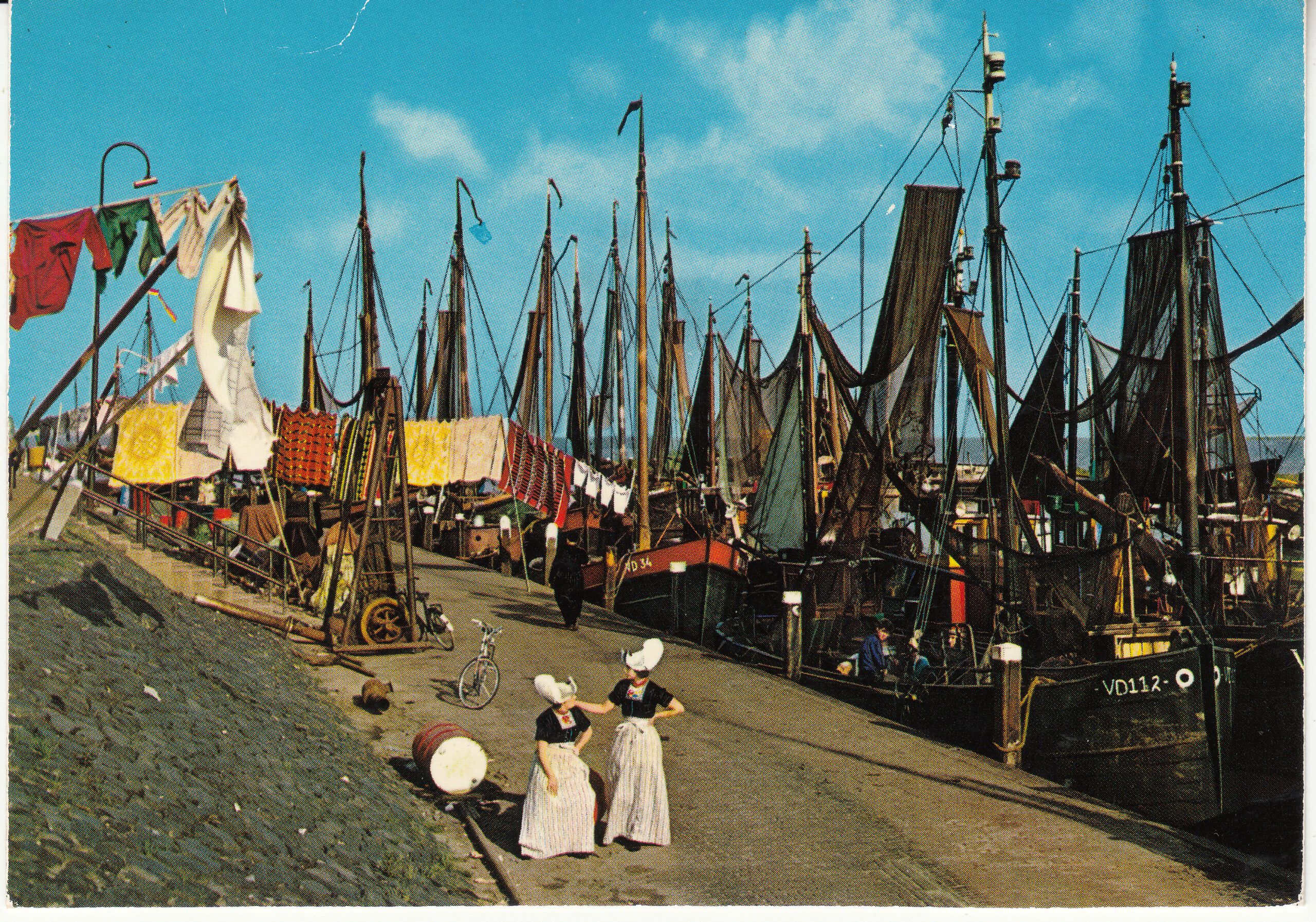 0.968- 17 Selding Postcard Holland Volendam