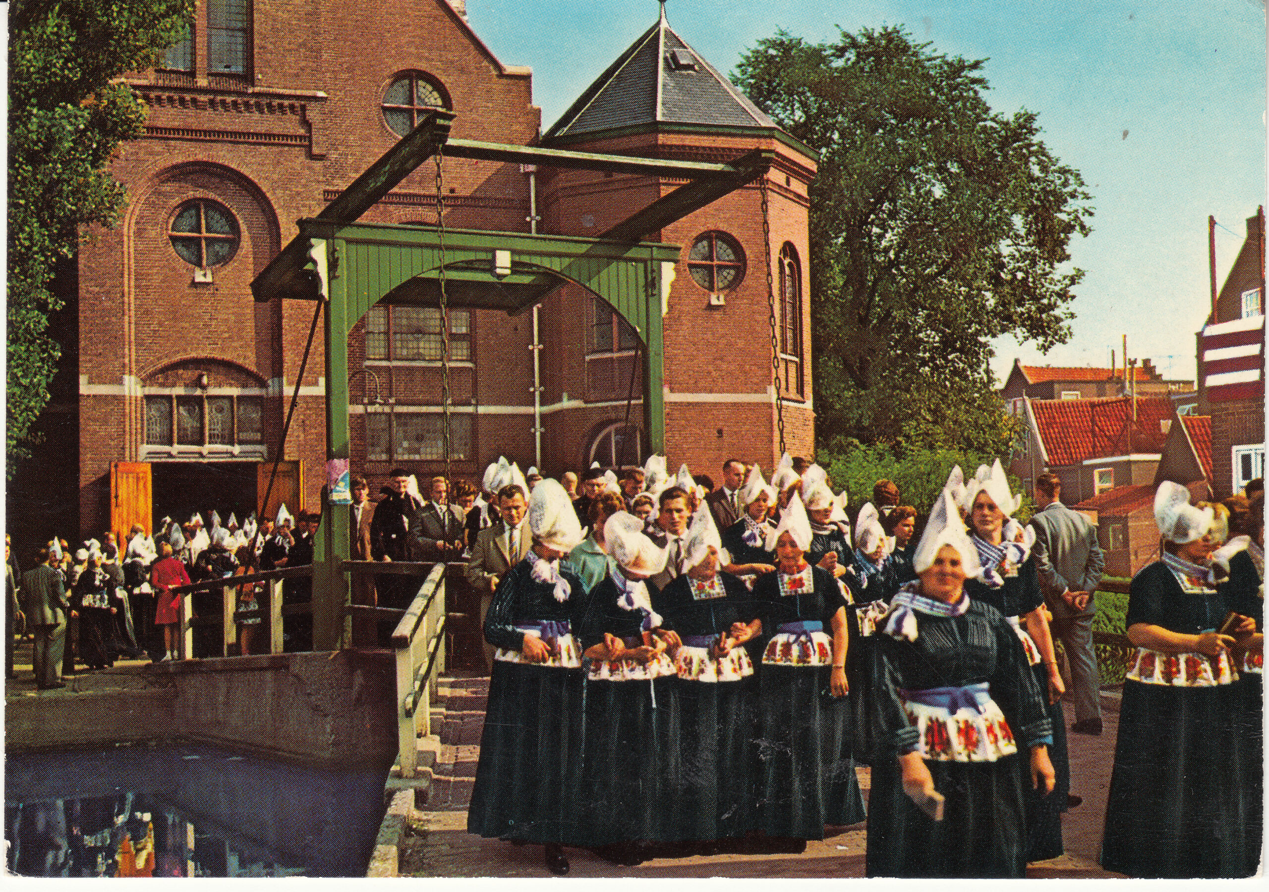 0.968- 25 Krüger Postcard Netherlands-Holland Volendam